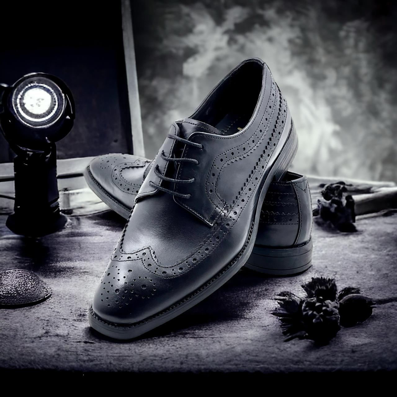 Men’s Black Leather Lace-Up Brogue Derby Shoes