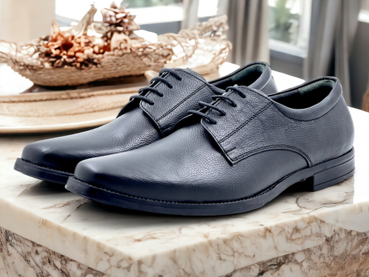 Men’s Black Leather Lace-Up Shoes