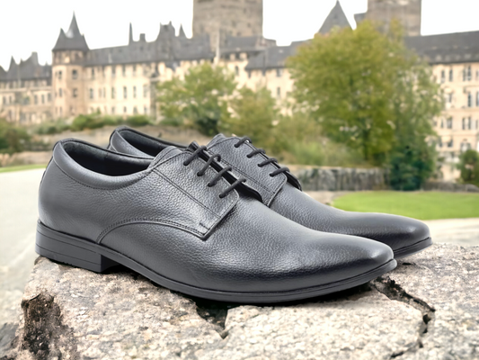 Men’s Black Leather Lace-Up Derby Shoes